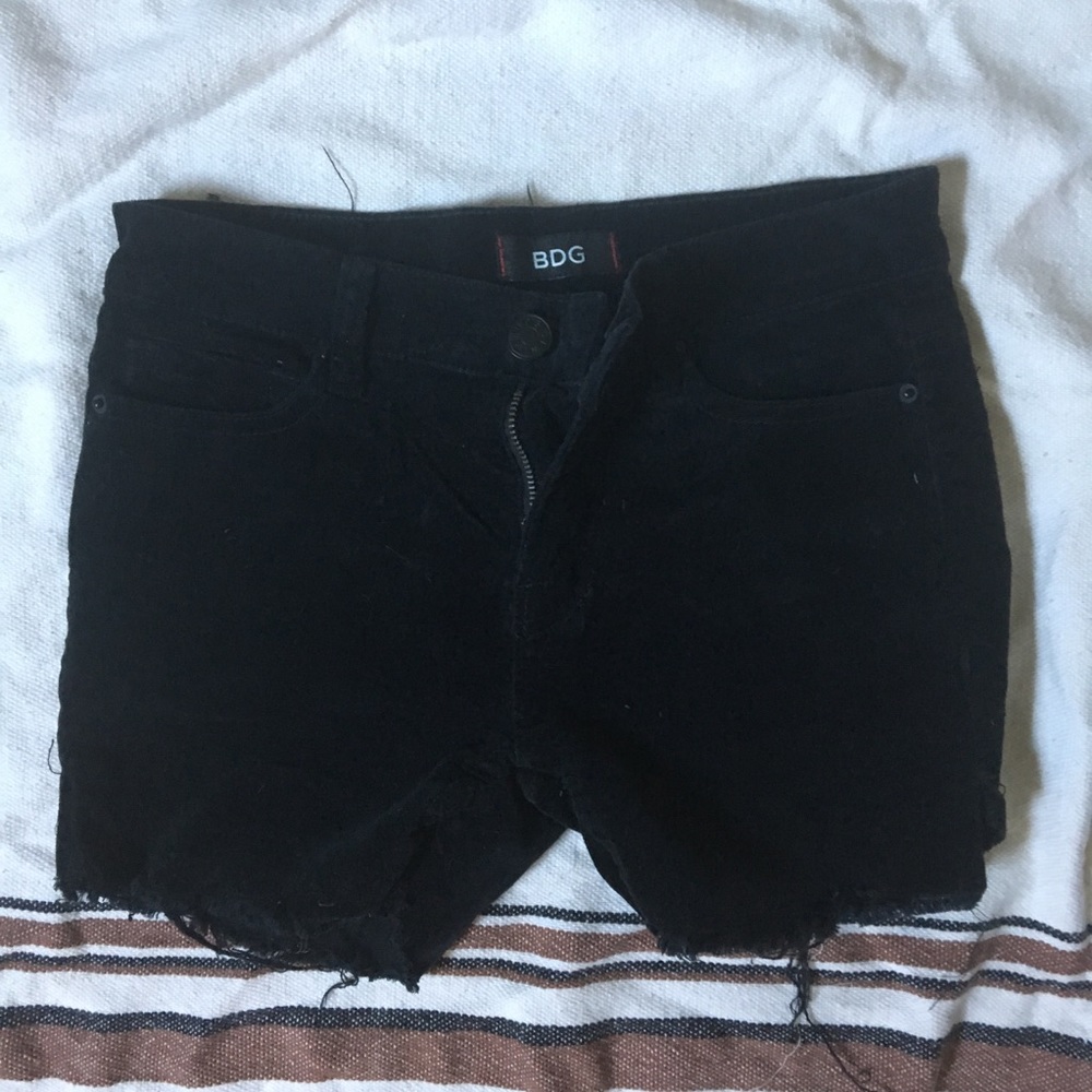 BLACK VELVET BDG SHORTS